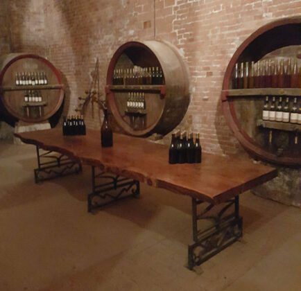 Castello di Uviglie wine tasting