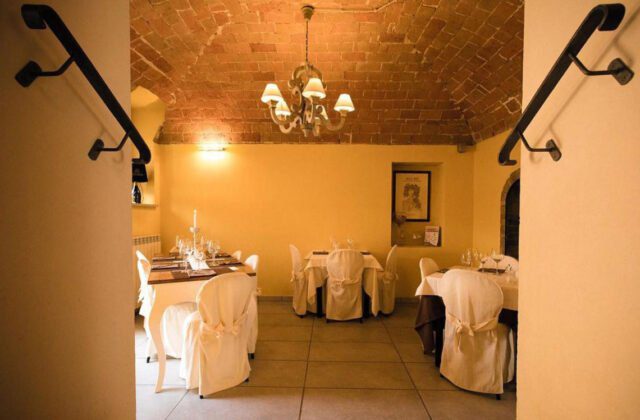 Trattoria Sarroc restoran Monferrato