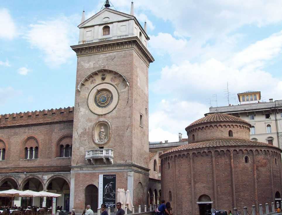 La Torre dell'Orologio Mantua