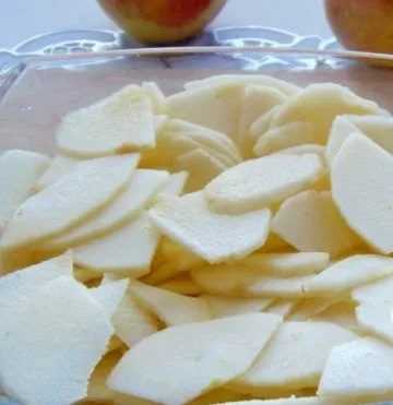 cut apples