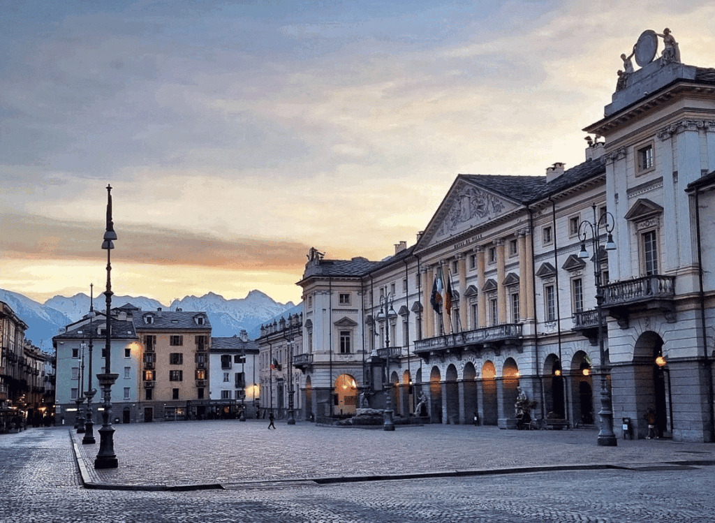 Piazza Émile Chanoux