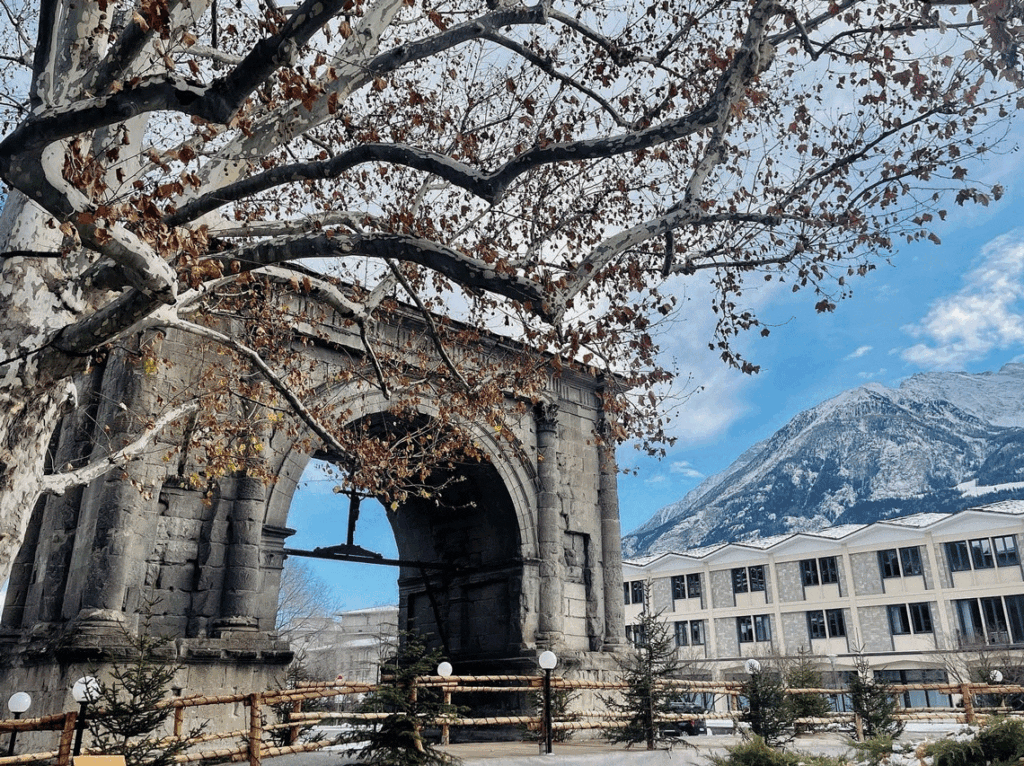 The Arch of Augustus Aosta