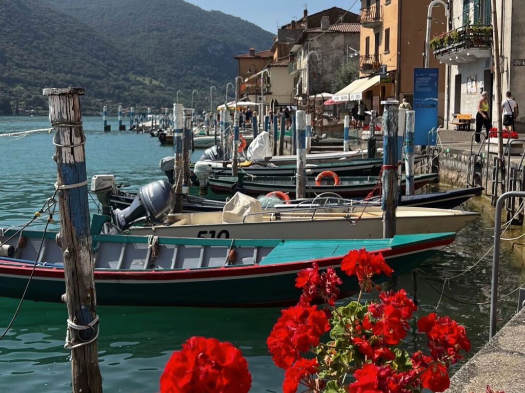 Peschiera Maraglio lakeside